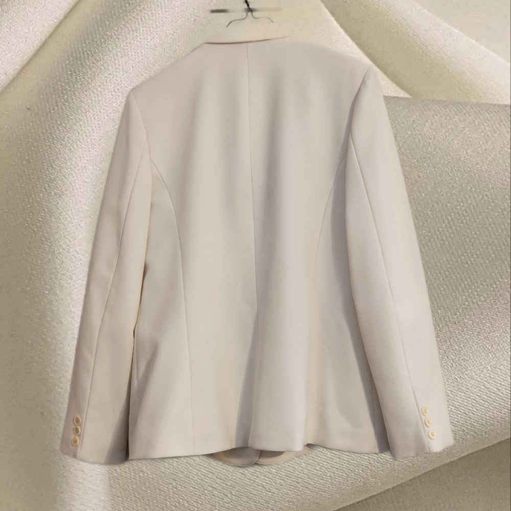 White suite Jacket - Picture 2 of 5